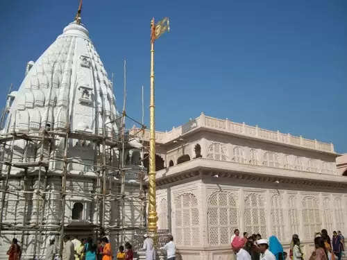 बिग ब्रेकिंग! ७ ऑक्टोबरपासून उघडणार जिल्ह्यातील “देवाची दारे’!! ६५ वर्षांवरील अन्‌ १० वर्षांखालील व्यक्तींना मनाई; भाविकांमध्ये ६ फुटांचे अंतर, त्रिसूत्रीसह अनेक अटींचे निर्देश