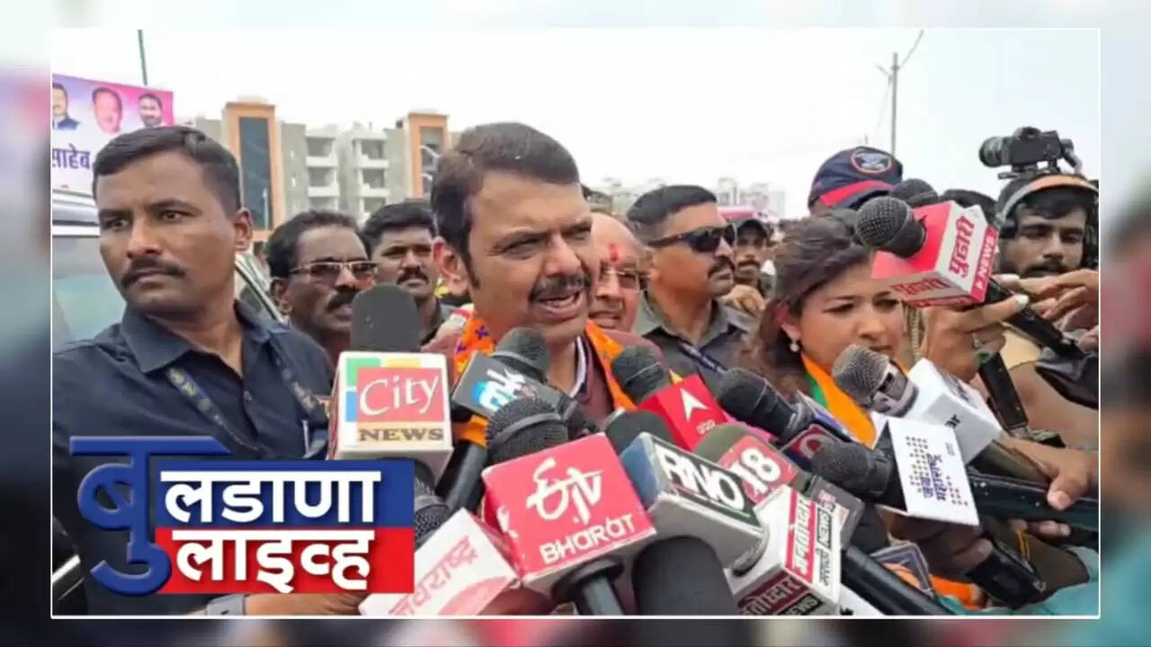 मुख्यमंत्री देवेंद्र फडणवीस 