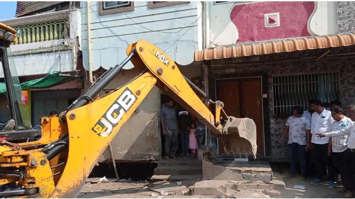 ghjk